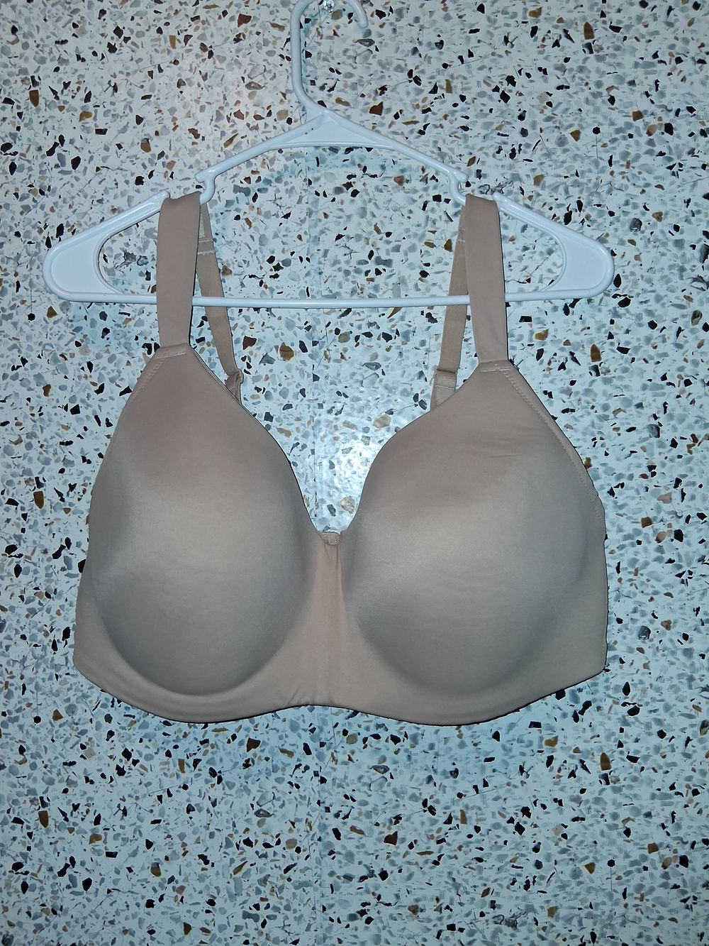 Auden Lightly Lined  Wirefree Tshirt Bra Beige Size 42D
